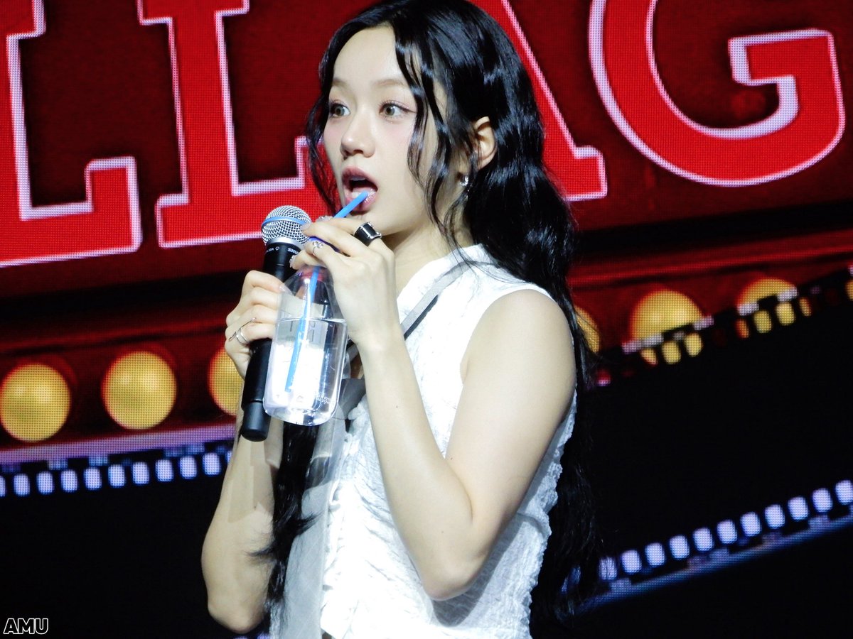 amu01888's tweet image. 250719
Hyeriโs Studio in HK
ํ๋ฆฌ๏ผ๏ผ์ดต์ดต๏ผ
ํฌ๏ผ ๋ง์๊ณ ์ถ์ด์~๐ง
ํ๋ฆฌ๏ผ๏ผํผ๋๏ผ ๋ํฌ๋ค... ๋ด ๋ฌผ ๋ง์๊ณ ์ถ์ด? ๐ณ
ํ๋ฆฌ๏ผ ์ ๋ผ, ๋ด ๊ฑฐ๋ผ๋๊น~ โ๐ฆ
ps. ํ์ฅ์์ ๋๋ ๋๋ต์ ์ธ ๋ด์ฉ์ด์์! ๊ธฐ์ต์ ํผ์ ์ด ์๋ค๋ฉด ์ํด ๋ถํ๋๋ฆฝ๋๋ค!!! ๐
#ํ๋ฆฌ #Hyeri #ๆ ๅฉ