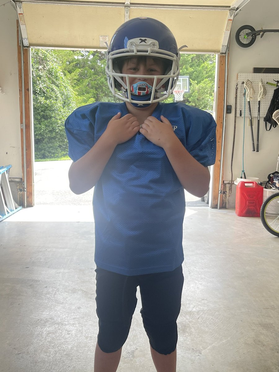 CoachRichHolzer's tweet image. Here we go Rhett is ready year #1 of football. Been waiting for this patiently and watching Luke can’t wait to watch him play this year. #FamilyBusiness #BoysofFall