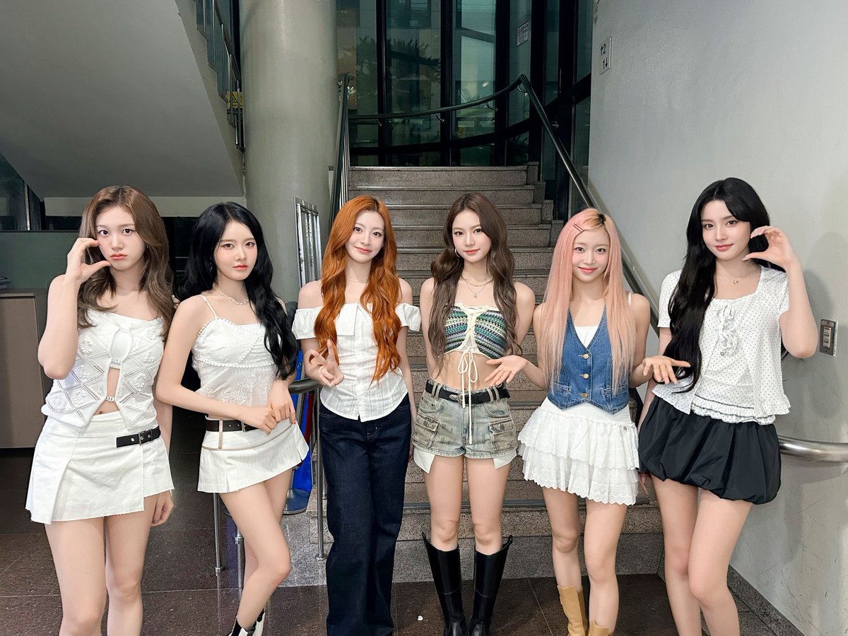 STAYC_official's tweet image. 250727
#KBS2 #개그콘서트

#STAYC #스테이씨
#I_WANT_IT #IWI