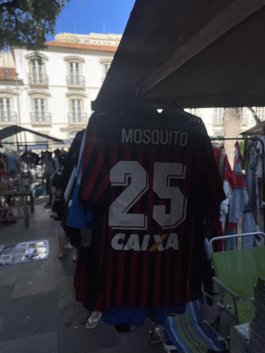 Canal3Pontos's tweet image. Andando pela feira da praça XV no RJ achei essa pérola aqui!