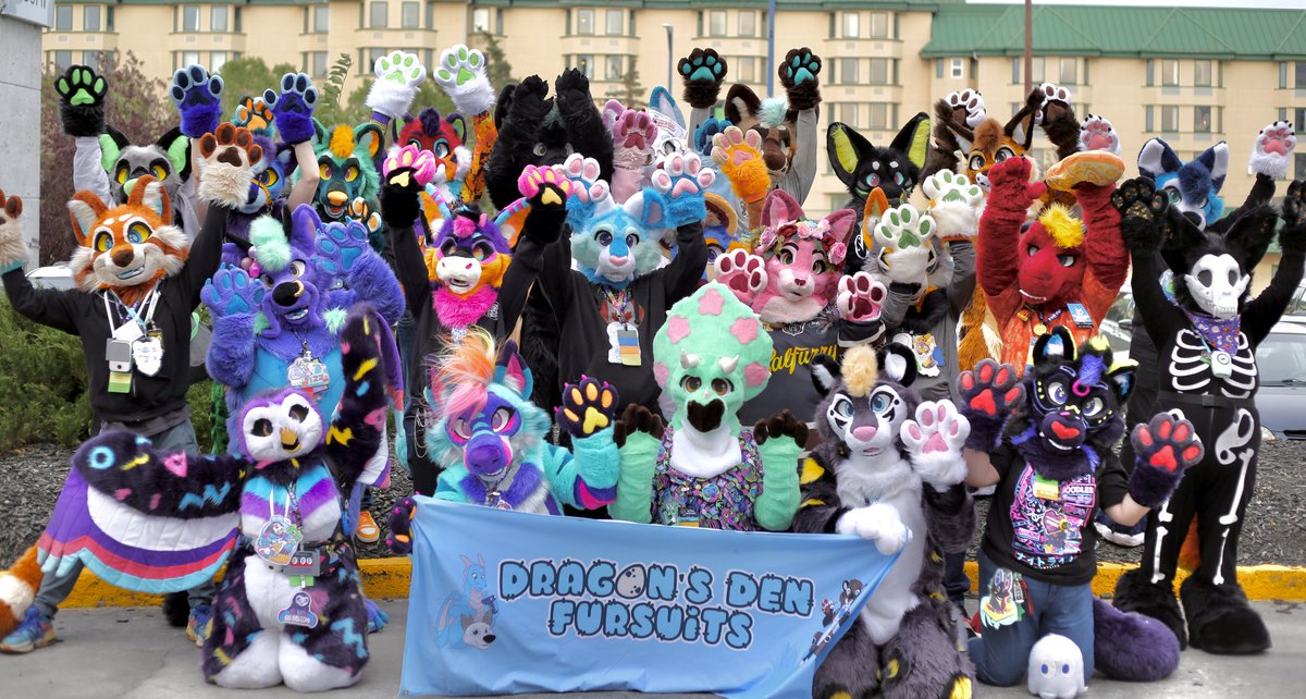 Eelowyn's tweet image. Fur Eh 2025 Dragons Den Fursuits group photo!