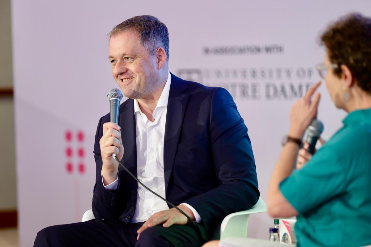 MacGillSchool's tweet image. On US-Ireland Economic ties:
@ThomasByrneTD recalls a conversation in a restaurant last night:
Someone told me we’re too dependent on US multinationals.... I cheekily said: do you remember Ireland before them? FDI has been central to our success #MacGill25