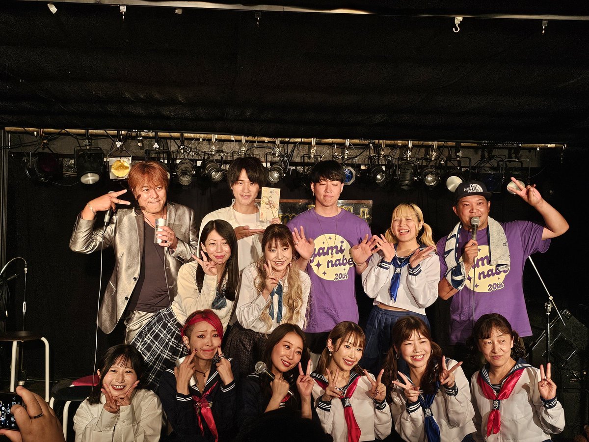 v3kind0721's tweet photo. でっ夜はこちら‼️
ミサッペと、ひなぴ〜出演のイベント‼️
写真は今回ひなぴ〜だけ💨
明日また別の写真ポストします〜🙇‍♂️
この制服、当時着てた制服らしく地球上で一番似合ってる🤣
白熱して面白かった‼️
カラオケと言えば🎤あのユニット🤔
出してくんないかな〜(笑)
 #Battlenight
 #美月ひな https://t.co/VHg68tbI0y