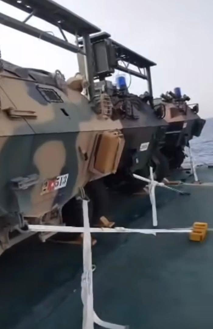 Abdijaliilsamow's tweet image. #UPDATE According to sources and official documents obtained by the local Media, the weapons shipment seized off the coast of Puntland and docked at the Bosaso port included vehicle parts bearing Turkish markings. It has been confirmed that these items originated from Ankara and…