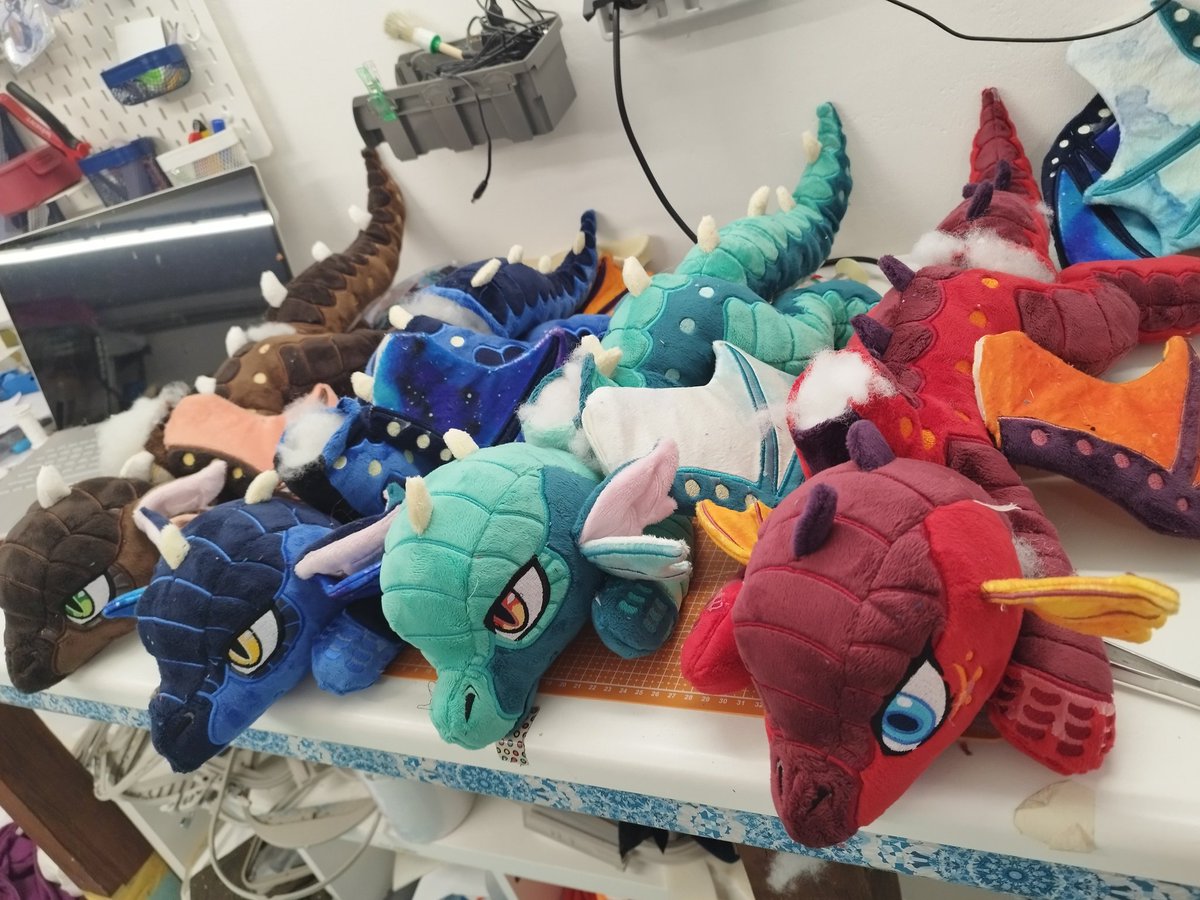 Azaako2's tweet image. Ready for sewing