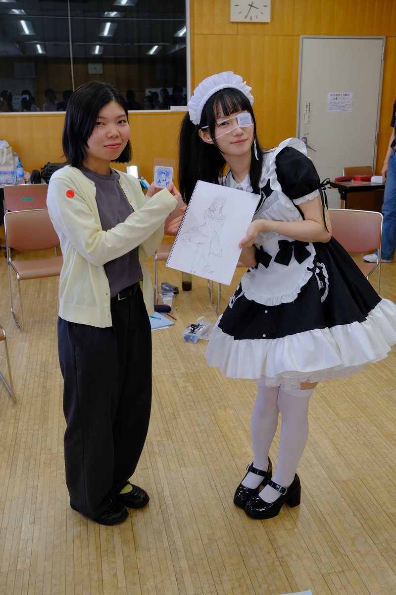 maidcroquis's tweet image. 僭越ながらメイドモデルさんから”せんす賞”を授与させていただきました✨️✨️繊細なタッチとフリルの描き方が綺麗でした✨️✨️
