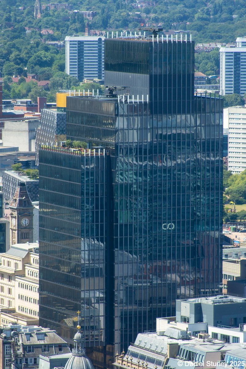 #Birmingham UK, <a href="/103ColmoreRow/">103ColmoreRow</a> as seen from the top of the 155m One Eastside 😎 
#BirminghamWeAre #Architecture #AllShapes 
#Photography