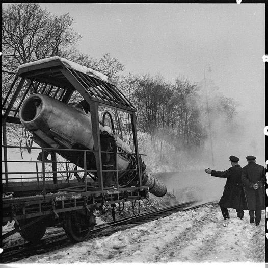 engineers_feed's tweet image. An old Mig 15 fighter jet repurposed to defrost frozen railways in 1970's Czechoslovakia.