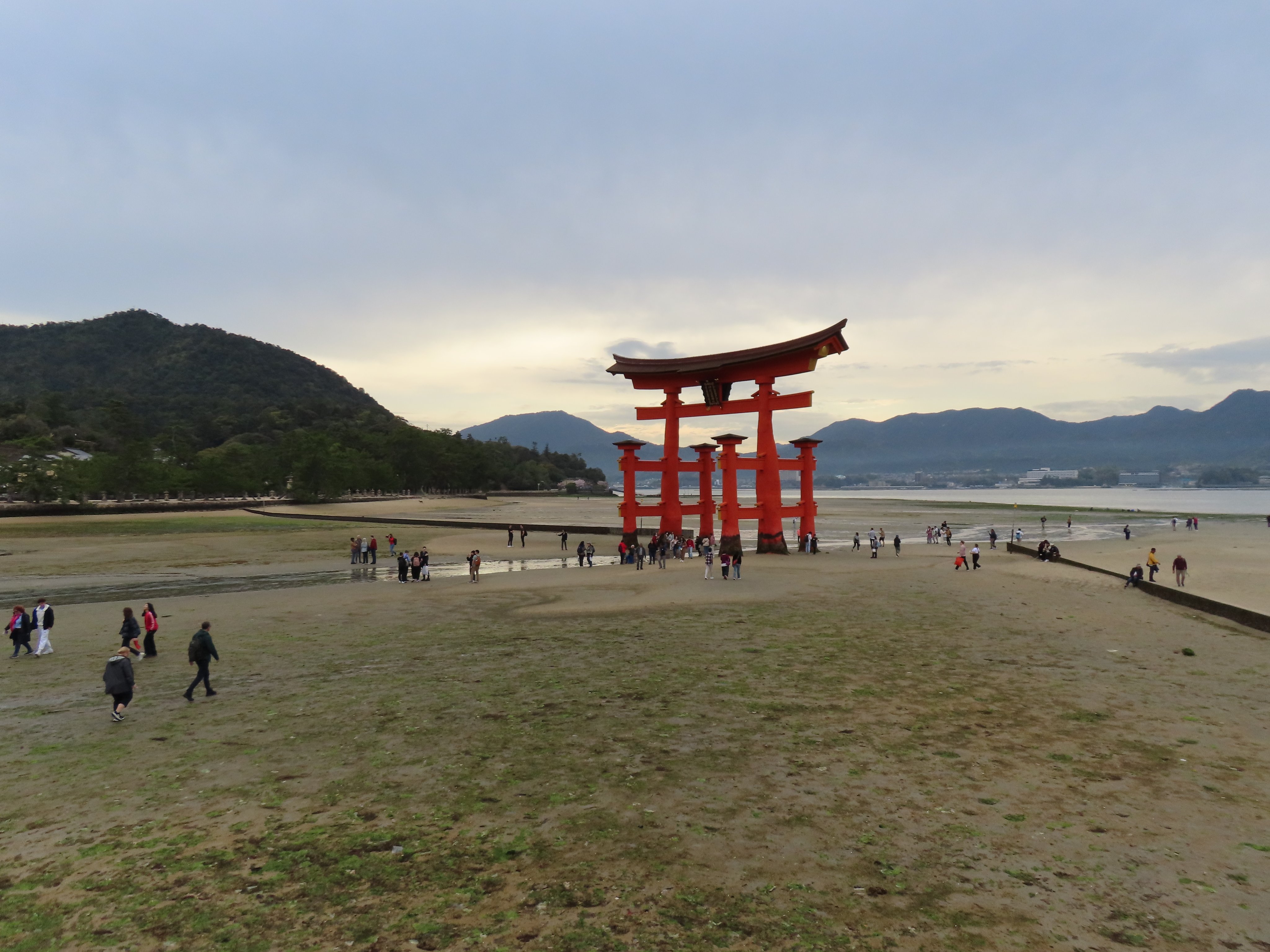 中島多茂都「厳島神社」額装30号●日本画 落款 印 世界遺産厳島を描いた大作！● 中島多茂都「厳島神社」額装30号○日本画 落款 印 世界遺産厳島