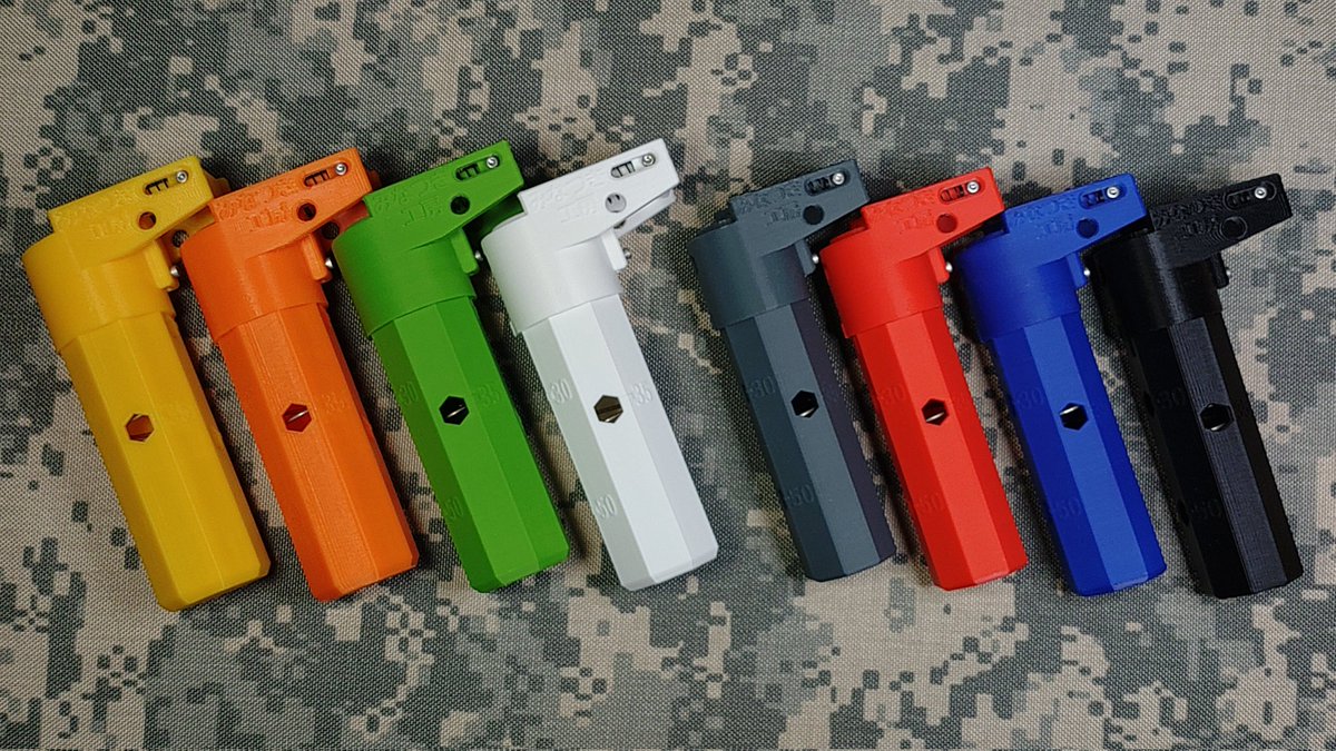 ws_minathuki's tweet image. ざっくりとお品書きです！
とはいってもホワイトとグレーが追加した以外は、内容はこれまでと同じですが。

コインシリンダー
100円用　¥3.500
500円用　¥3.800

マネーホルダー
D(ダブル)　¥2.000
S（シングル）　¥1.500
F（フルサイズ）　¥1.500

宜しくお願い致します！
#C106