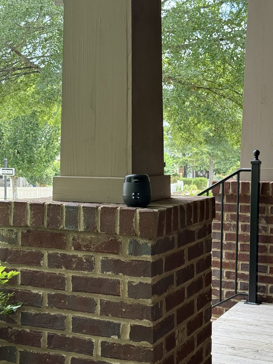 RedeemedRags's tweet image. Y'all, this thing is great! It's a Thermacell Mosquito Repellant and it works better than anything I've ever tried.