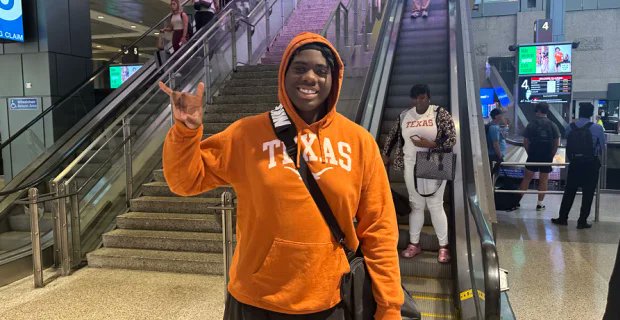 #Texas DL commit Corey Wells solid with Longhorns ahead of senior season 

247sports.com/college/texas/… #HookEm