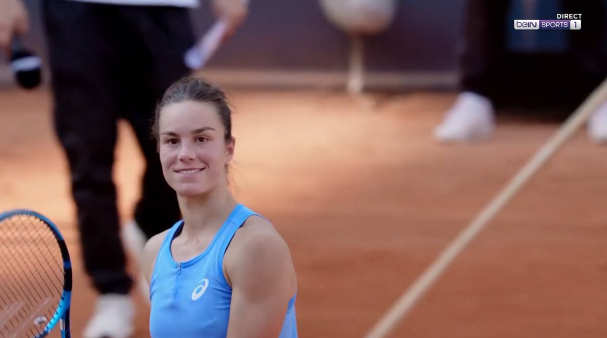 JeuSetMaths's tweet image. 📊 Lois Boisson 🇫🇷 sur le circuit principal en carrière (tableaux finaux) :
🇫🇷 Rouen (WTA 250) : 1/8 de finale
🇫🇷 Roland-Garros (GC) : 1/2 finale 📈
🇩🇪 Hambourg (WTA 250) : FINALE 📈
➡️ 3 tournois, 1 finale