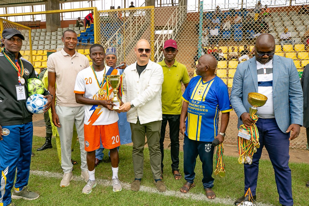 Nous félicitons les équipes Marsa (U-15) et Anafoot (U-17), vainqueurs du 20e Tournoi International des Semences Olympiques.

20. Uluslararası Olimpik Yetenekler Turnuvasında kazanan Marsa (U-15) ve Anafoot (U-17) takımlarını tebrik ederiz.