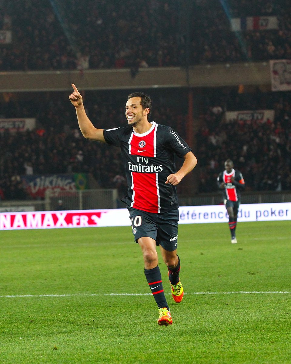 PSG_espanol's tweet image. ¡Feliz cumpleaños, Nenê! 🥳
Hoy cumple 4️⃣4️⃣ años el brasileño que dejó su huella en el Paris Saint-Germain 🎉🇧🇷