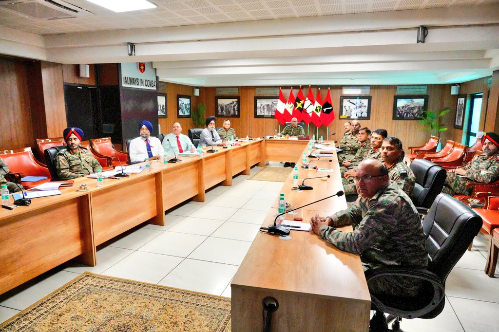 NorthernComd_IA's tweet image. Lt Gen Pratik Sharma, #ArmyCdrNC chaired a pivotal meeting including reps on VC mode from all over #NorthernCommand to assess progress on initiatives undertaken for upliftment of Ex-Servicemen (ESM) community.
He appreciated the tireless efforts of all stakeholders and urged…