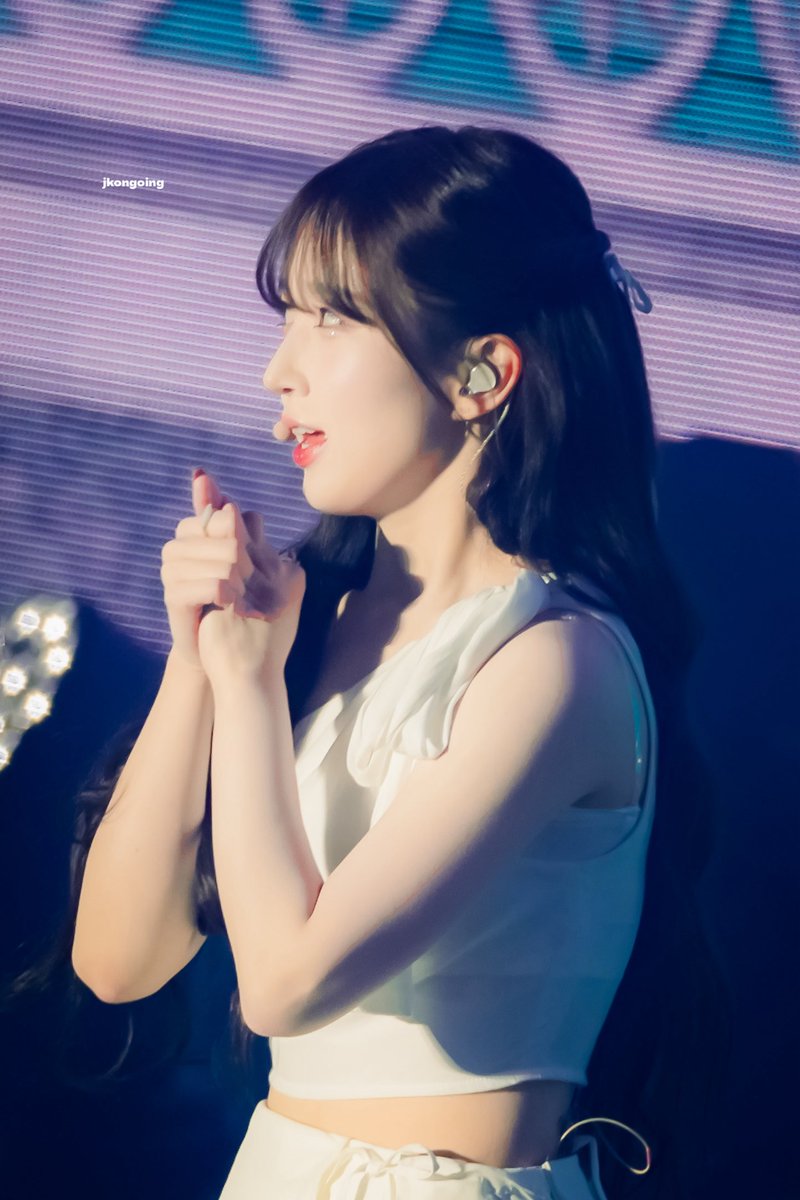 jkongoing's tweet image. 250712 밤공
#엔믹스 #NMIXX #해원 #HAEWON