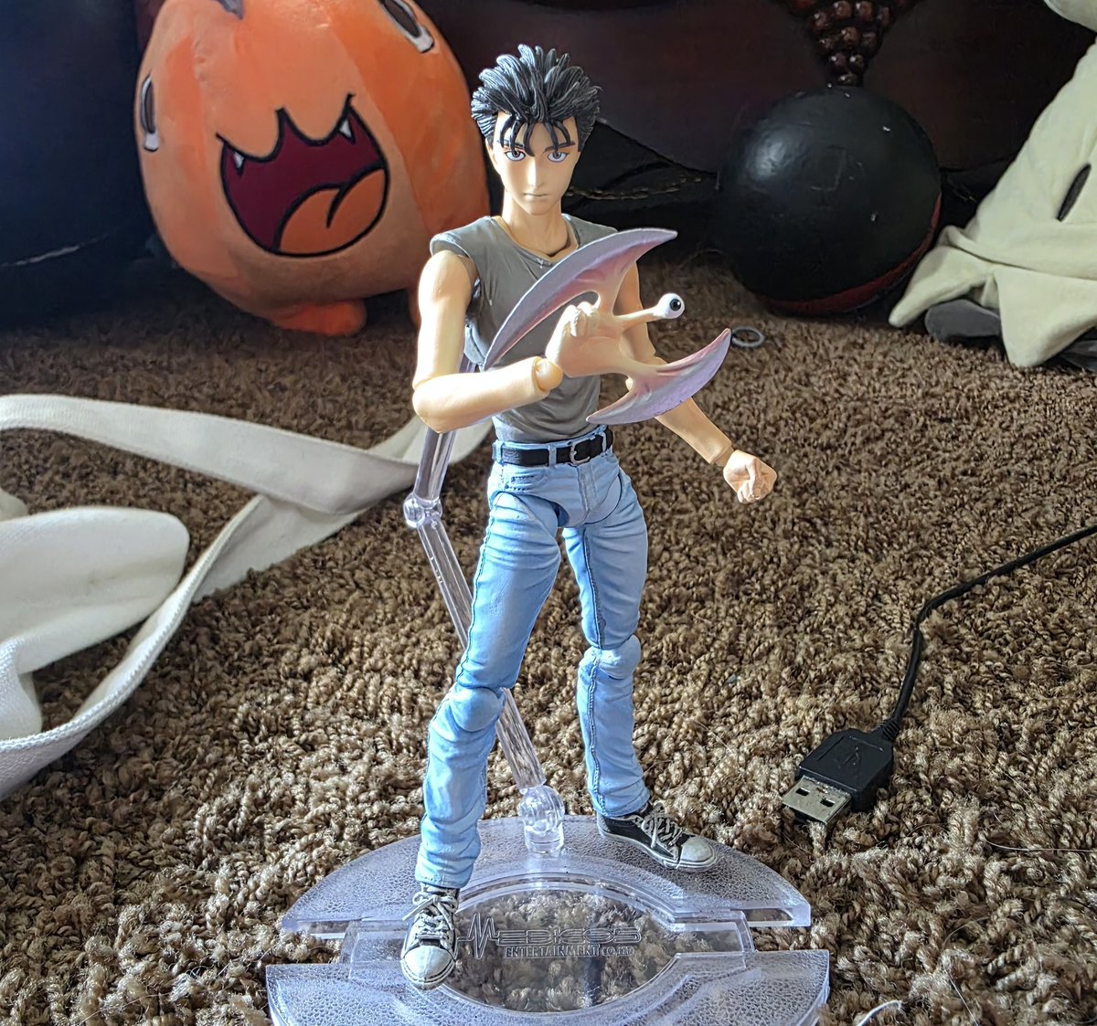 Yotakuboi's tweet image. Cool find at the second hand store