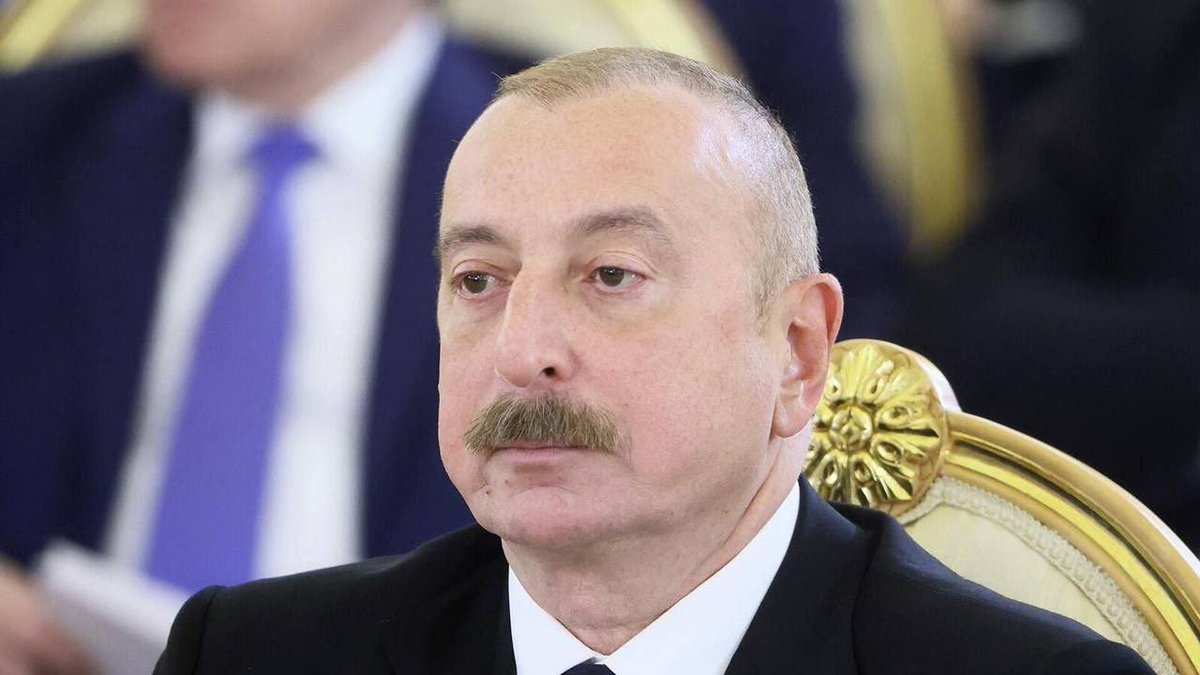 joiedevivre789's tweet image. Azerbaijan is preparing documents to submit to international courts against Russia,
— Aliyev.
Aliyev called on Ukraine not to agree to the occupation of its territories by Russia. He said so directly, answering a question from journalist Gordon:
This is our principled approach.…