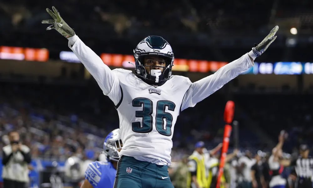 sbrownholtz1's tweet image. Had the pleasure of getting to know NFL DB and former Eagle, Tay Gowan this morning. Be on the lookout for my interview with @focused_4 on @BlitzSM_ youtube channel in the next couple of days! 🏈 📖