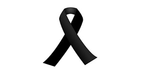 Camiamızın sevilen kadın spikerlerinden Esen Gök'ün vefat haberini üzüntüyle öğrenmiş bulunuyorum. Rabbim mekanını cennet eylesin, temennim konunun emniyet güçlerince etraflıca araştırılıp, kesinlik kazandırılması, doğrusu böylesine neşe dolu bir spikerimizin bu şekilde kaybına