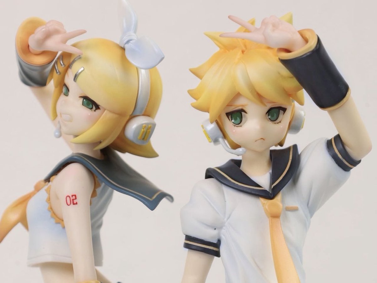 鏡音リン＆鏡音レン ガレージキット 7/27の夏WFにて、「鏡音リン&レン」のガレージキットを販売します 原型