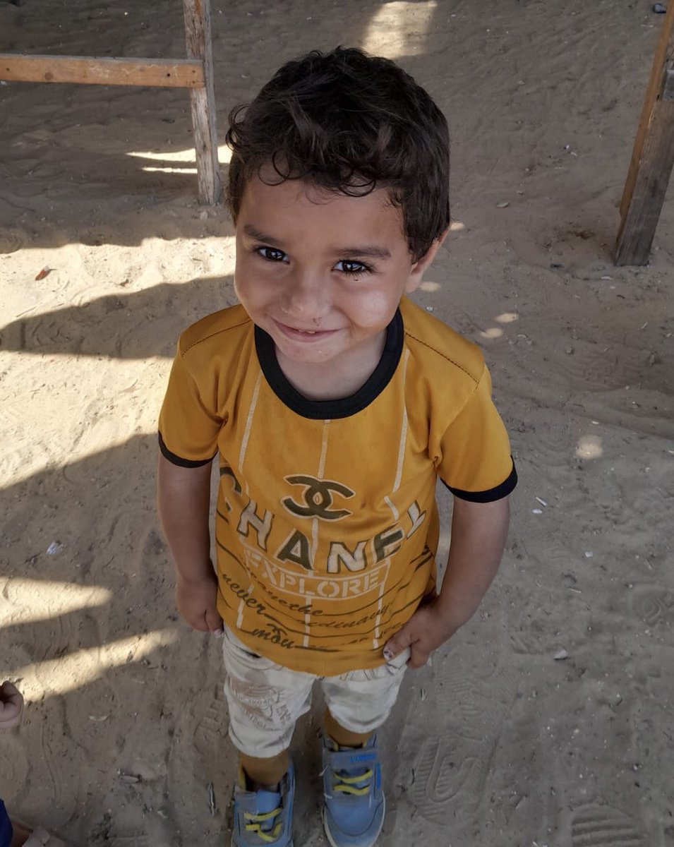 GazaMartyrs's tweet image. He was standing in line with other children to get food when Israel killed them with a missile.
Aboud was only (3) when Israel killed him in Gaza yesterday.