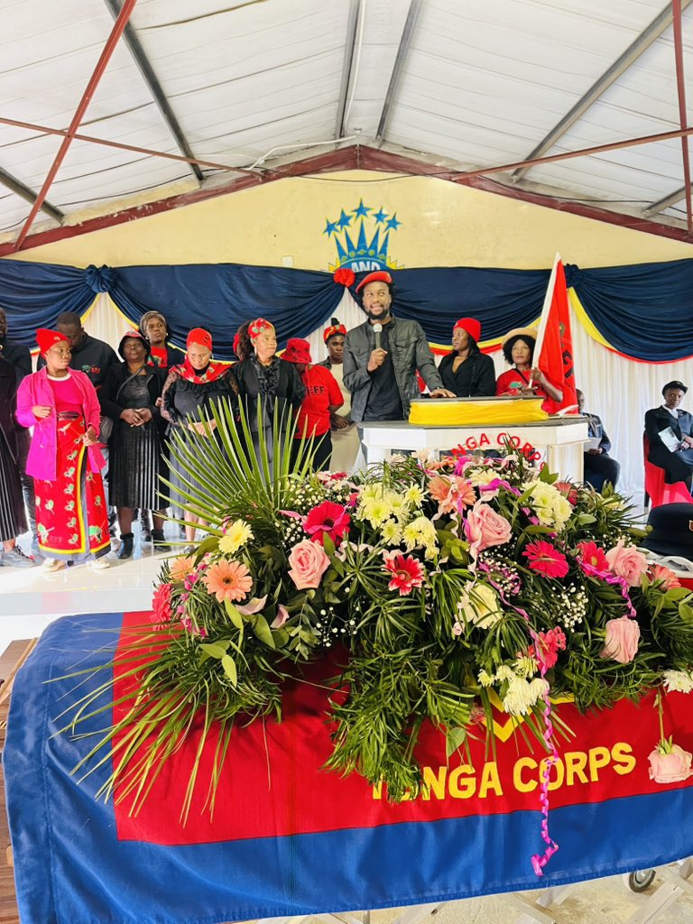 EFFward11's tweet image. ♦️FUNERAL SERVICE♦️
Cllr Mafia Fane addressed the funeral service of the late Fighter Pretty Sindile Ngomane that was held earlier today at Salvation Church in Tonga Ward 9, Nkomazi Subregion.
We extend our deepest condolences to the Ngomane family, our thoughts and prayers…