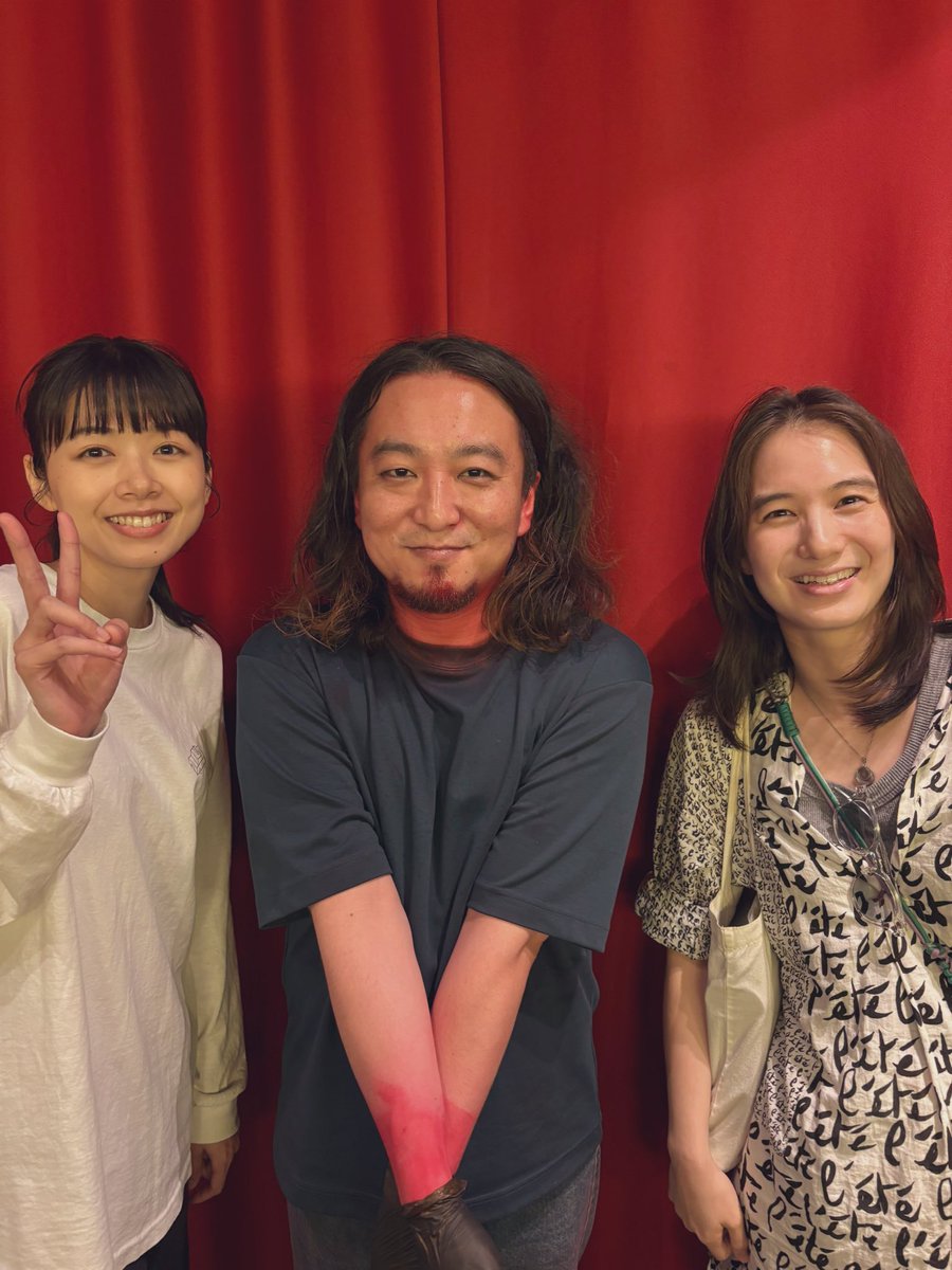 やりきった野田さんと、あおちゃん📸
16日の初日あけた次の日の朝GAGの最終稽古してたらしいから野田さんやりすぎ🚨おつかれさますぎ🚨

<a href="/naraduke7/">野田慈伸</a>  <a href="/aoyamann17/">青山祥子</a>