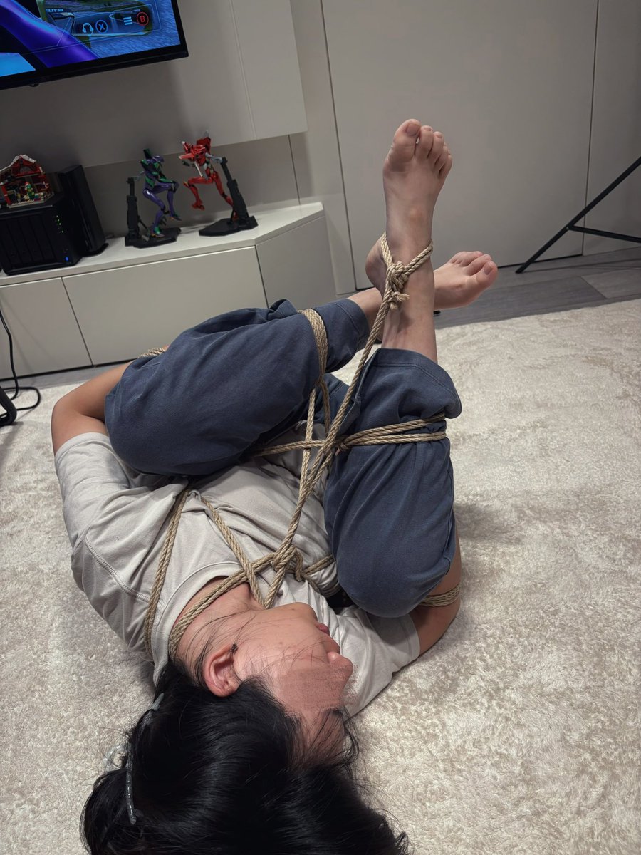 爱得多的人总先掉眼泪

🪢：<a href="/Bobsmartsheep/">bob</a> 
🏠：<a href="/shibari48/">绳师48号</a> 

#shibari