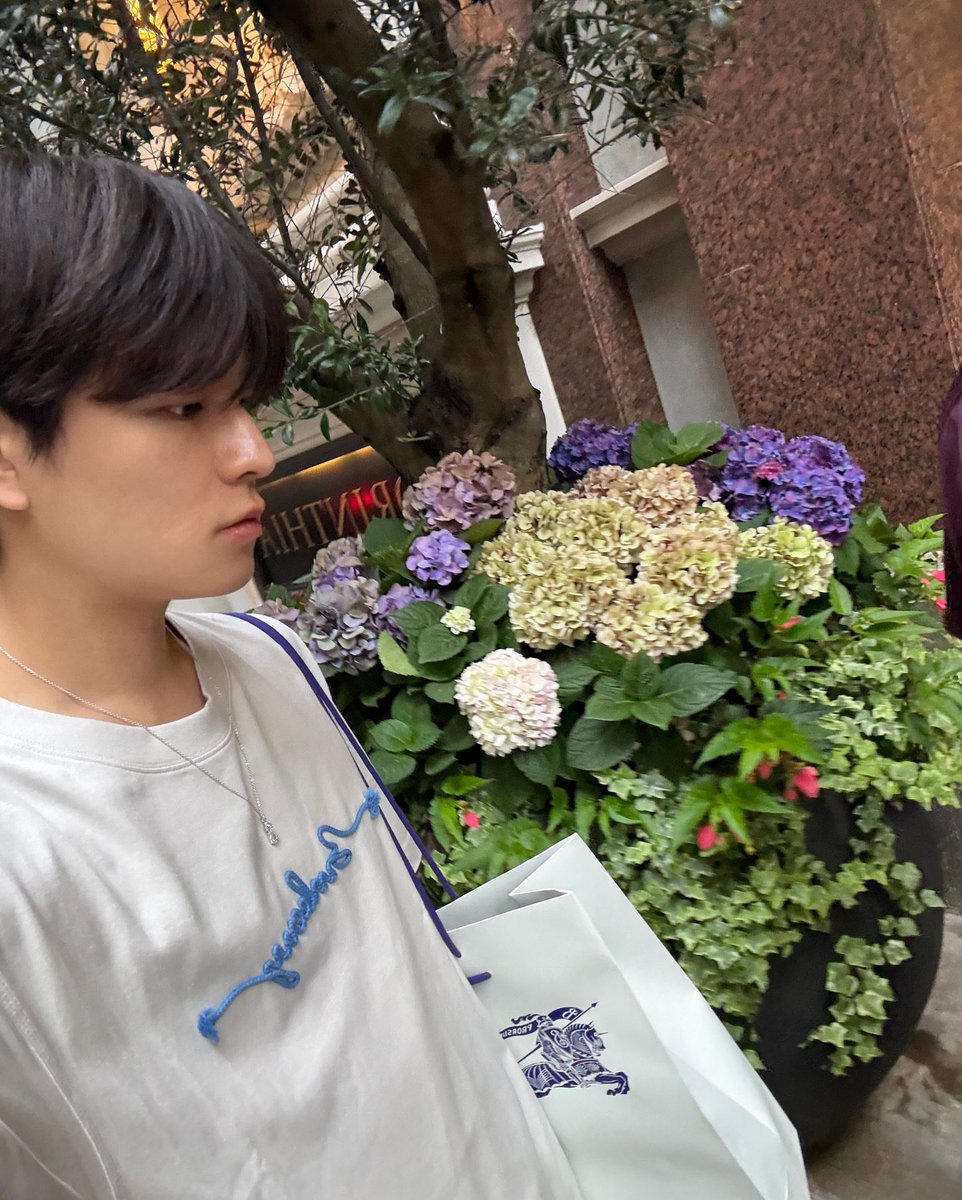 spearhyunnie's tweet image. seungmin instagram update: 🇬🇧🇬🇧