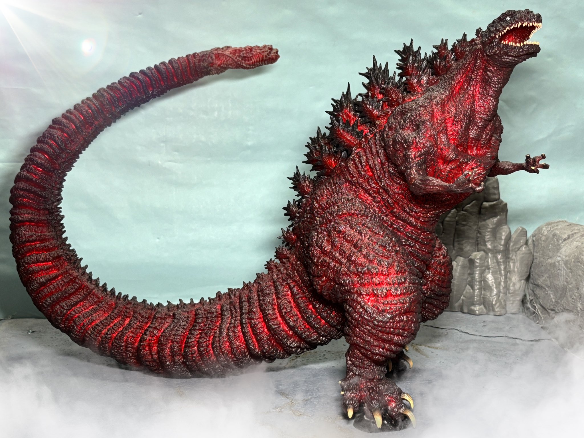 日比谷ゴジラスクエア　ゴジラ像　5th anniversary　レッドクリア 日比谷ゴジラスクエア ゴジラ像 5th anniversary レッドクリア 日比谷