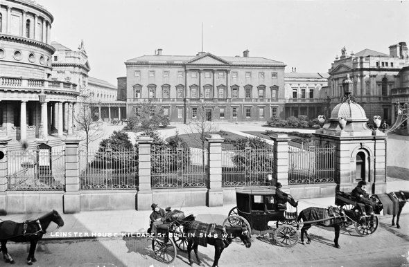 OireachtasNews's tweet image. Leinster House has been the meeting place of the #Oireachtas since 1922. The Building has played host to some of the leading figures in modern Irish History over the last Century. #SeeForYourself
Learn more about the history of #LeinsterHouse here: oir.ie/df169e9