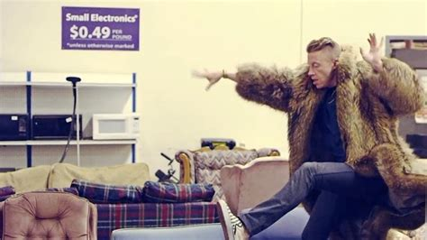 DegenPrimeDefi's tweet image. 🎶 Walk into the club like “What up, I got a big $MOG”
🎤 Nah I’m just pumped, I bought some #memes at a local top 📉
$AERO on the fringe is so damn frosty 👠
👀 The people like “ Damn that’s a cold-ass honkey”
📈 Longing $BRETT hella deep, leverage like no one’s ever seen 🆙…
