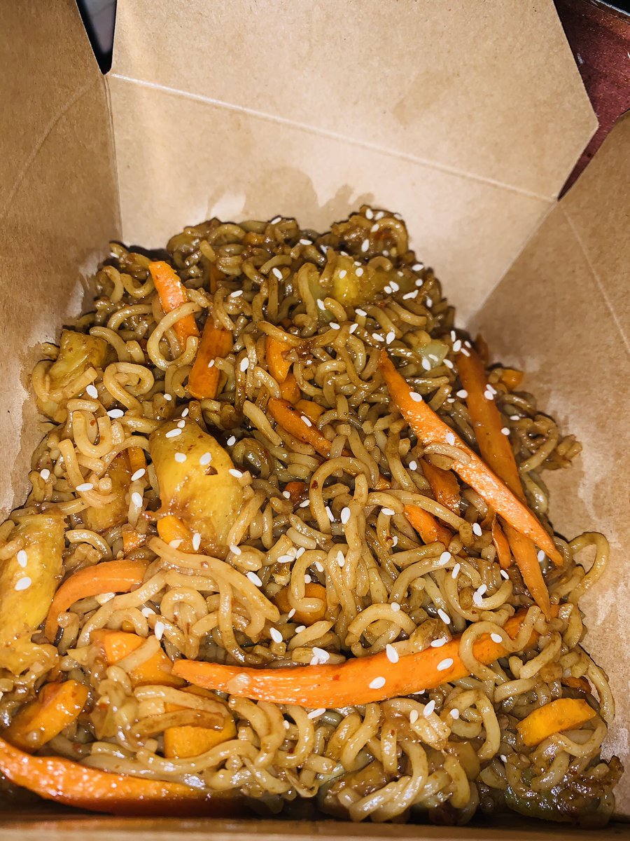 Chef_Feyy's tweet image. My "Stir Fry Pineapple Noodles" is quickly becoming a bestseller! 🥰
DM to order!
#abuja #asherkine #loveisland #R2bees #superfalcons #bazeuniversity #nileuniversity #veritasuniversity #obafemimartins