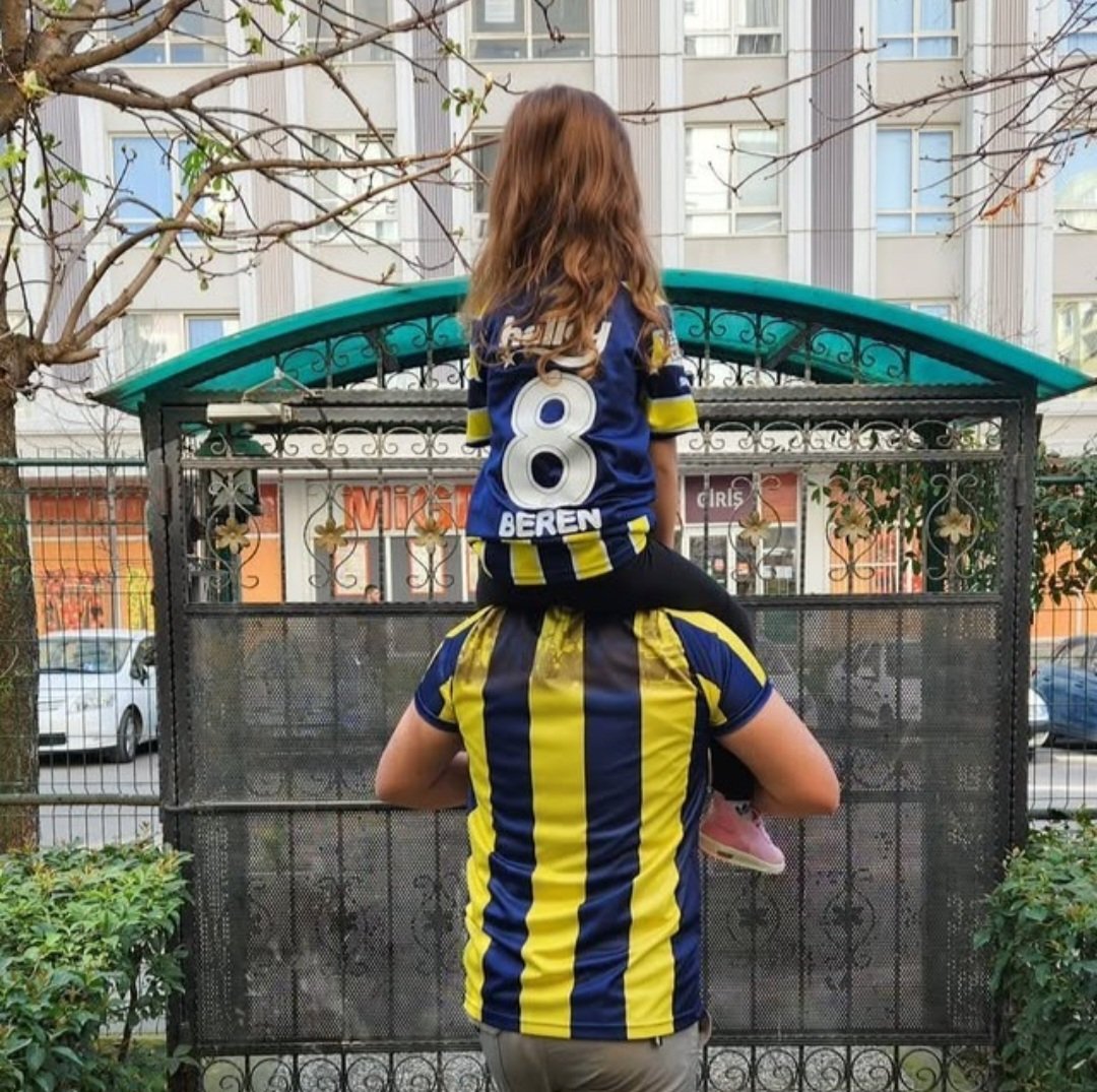 19.07 Fenerbahçeliler Günümüz kutlu olsun.

Daima FENERBAHÇE 💛💙