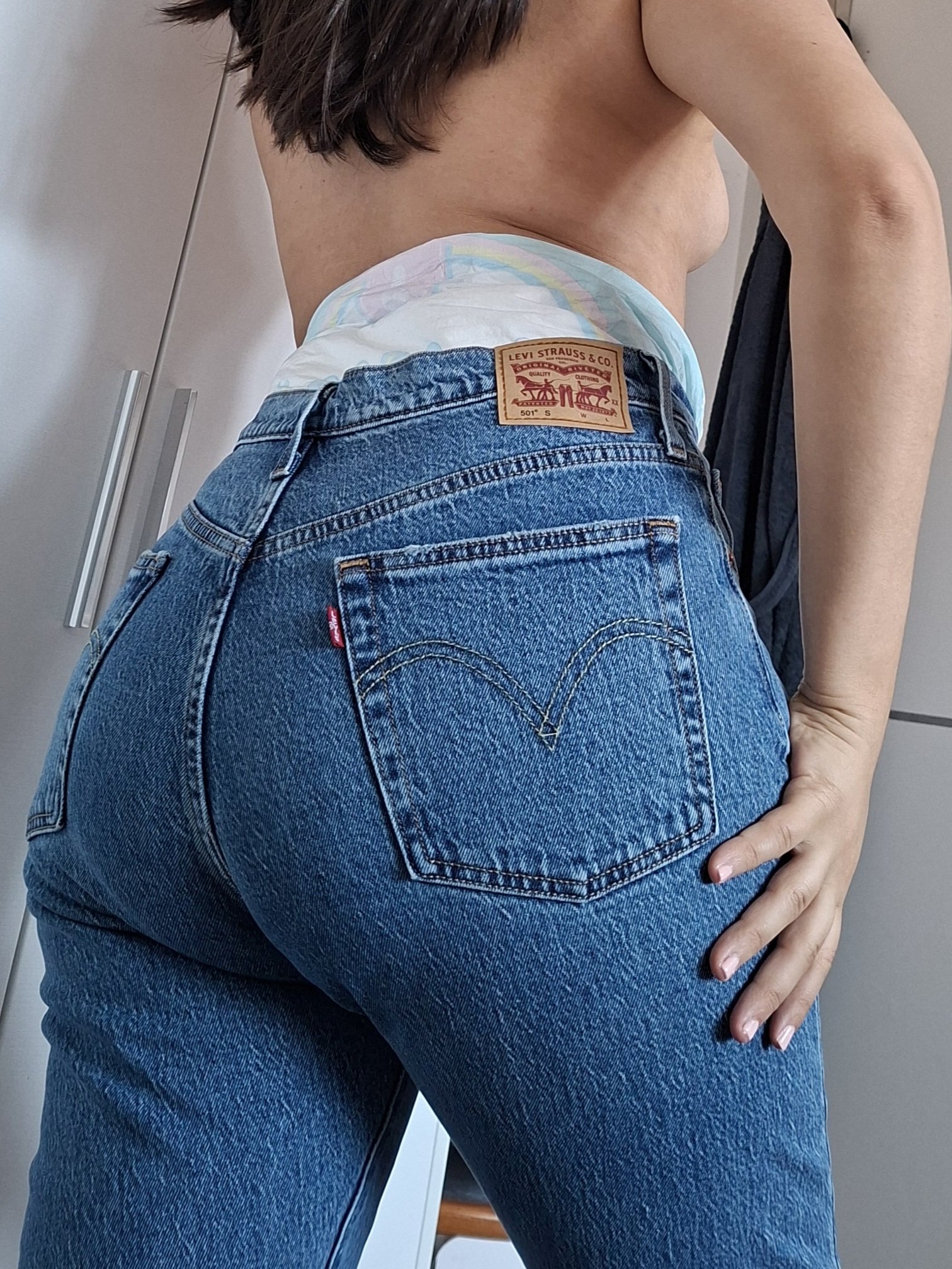 🍑💦😘 https://t.co/JiaxHaH9Si