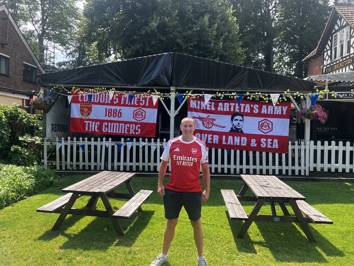 clockendben30's tweet image. Dover away might be U18’s but with the best fans and mates and the class flags.
🔴⚪️