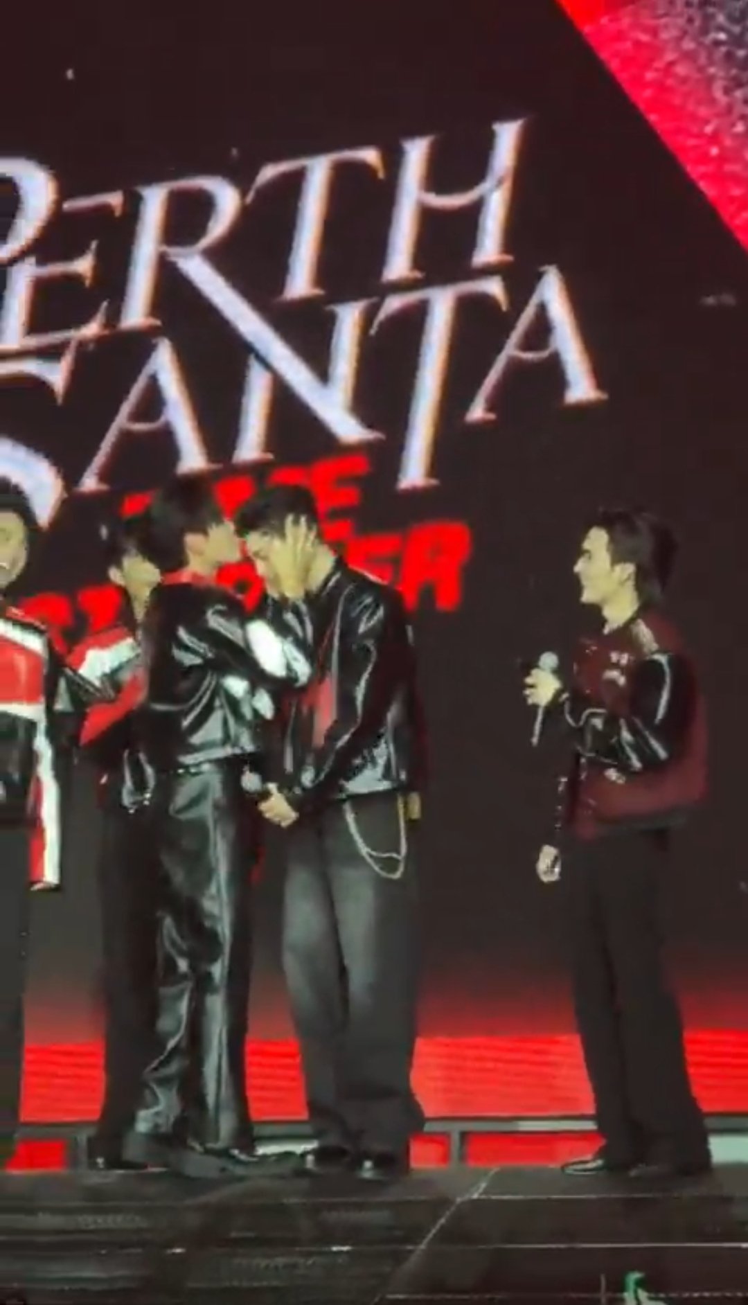 ★MOON★ PondPhuwin & PerthSanta Perth Event with Pond and Phuwin | TikTok