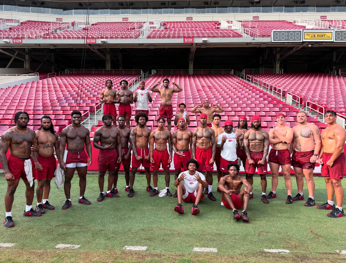 Bsowders48's tweet image. 🐗 SPEED HOGS OF THE WEEk 🐗
Thunder is good. Thunder is impressive, but it’s LIGHTNING ⚡️⚡️ that does the work‼️
💨💨💨💨💨