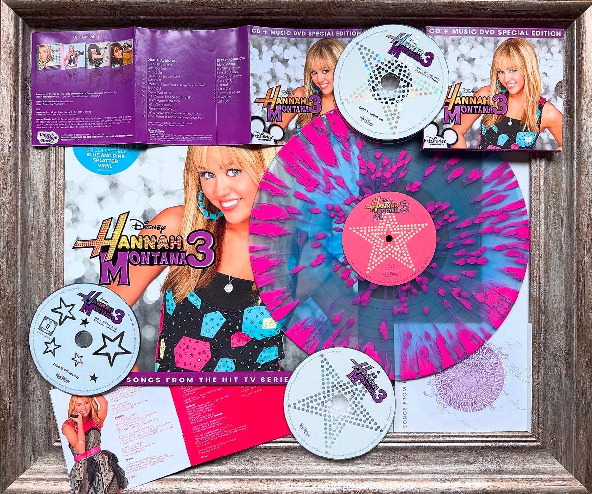 06ogmc's tweet image. A long time coming:
HANNAH MONTANA 3 vinyl (and other bits)

Core memory:// Dublin (17.12.09) // HM3 special edition DVD playing in a random bar before the doors opened for the WonderWorldTour.  

@MileyCyrus @mileyworld