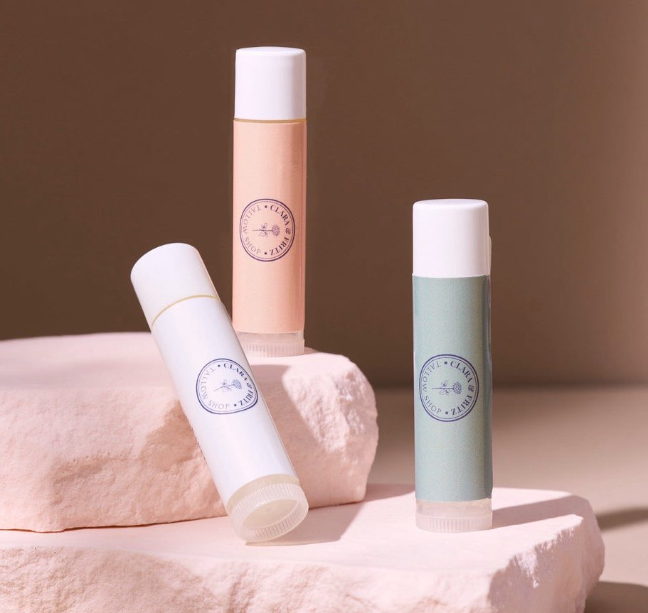 ClaraAndFritz's tweet image. Today only, use code LUXURYGIFT and get a FREE 3-pack of lip balm (your choice) with any purchase. Be sure to add the 3-pack to your order for the code to work.
Hope you have an AMAZING weekend! ❤️