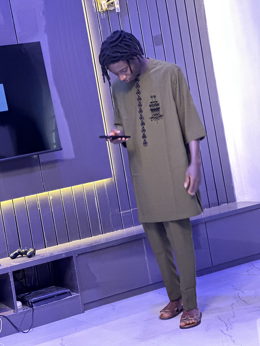 donggivenchy tweet picture