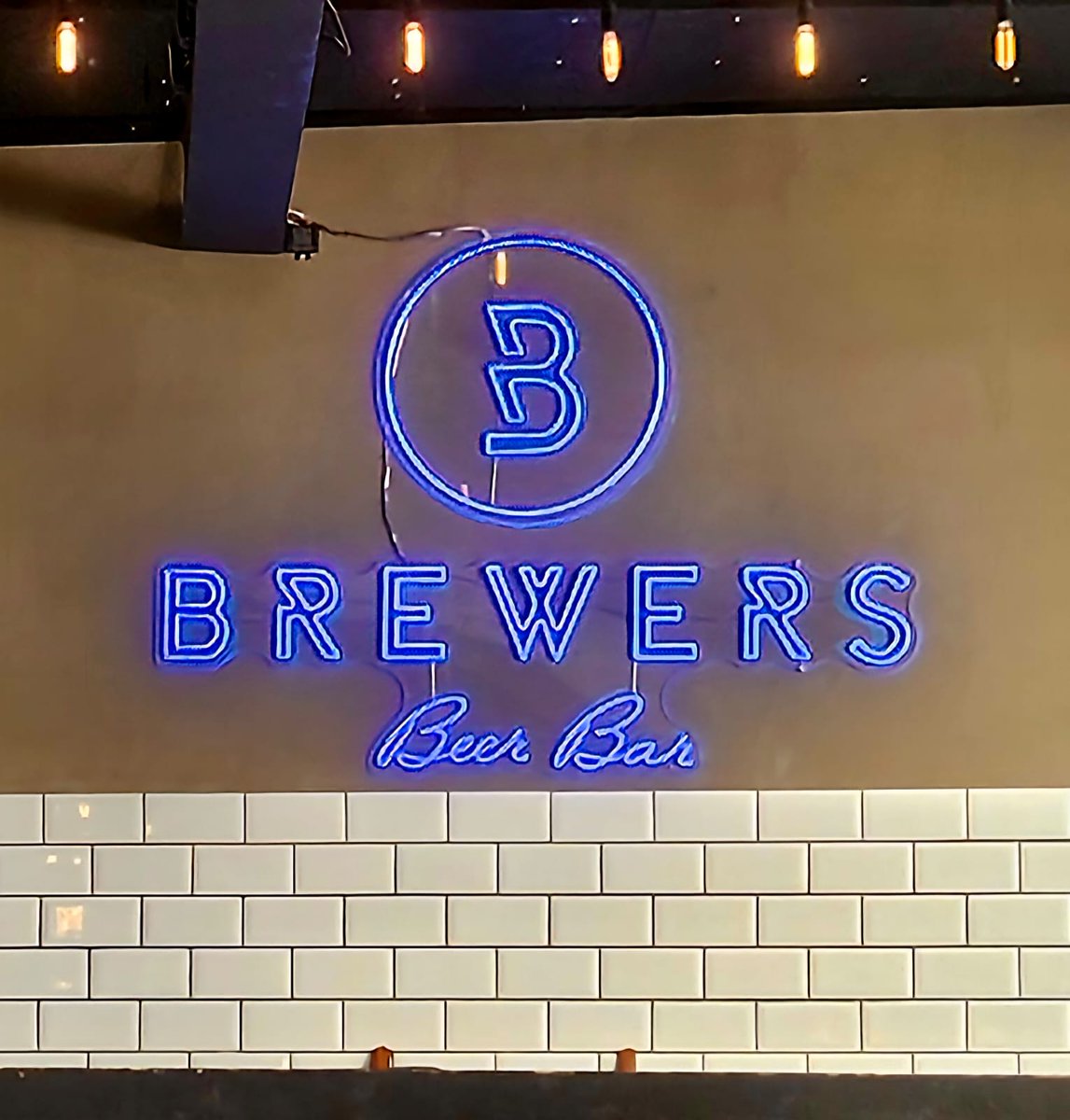 bafcbrewers's tweet photo. Brewers Union sticker spotted in Gothenburg (because I put it there 😀) in the Brewers Beer Bar. 💛🖤 
https://t.co/3qKmNzJZ5a
@BrewersUnion24
@burtonalbionfc https://t.co/GgKSvQC37V
