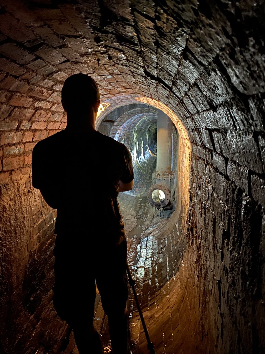 More #Manchester obscure watercourses and strange adjoining tunnels. The source of the Moston (Moss) brook in Sundays video 😉