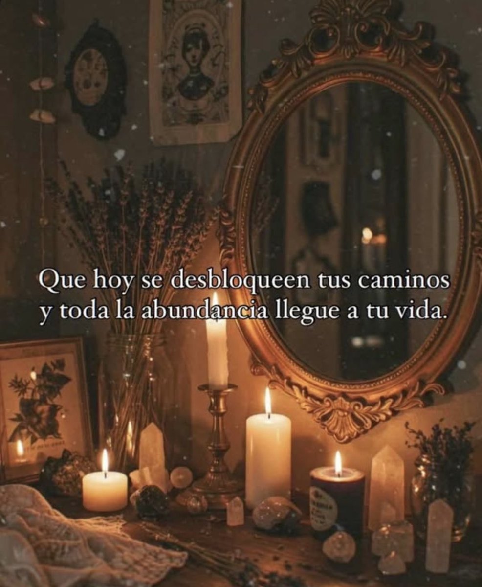 Feliz nuevo día 🍀🍀🍀🍀🍀😊