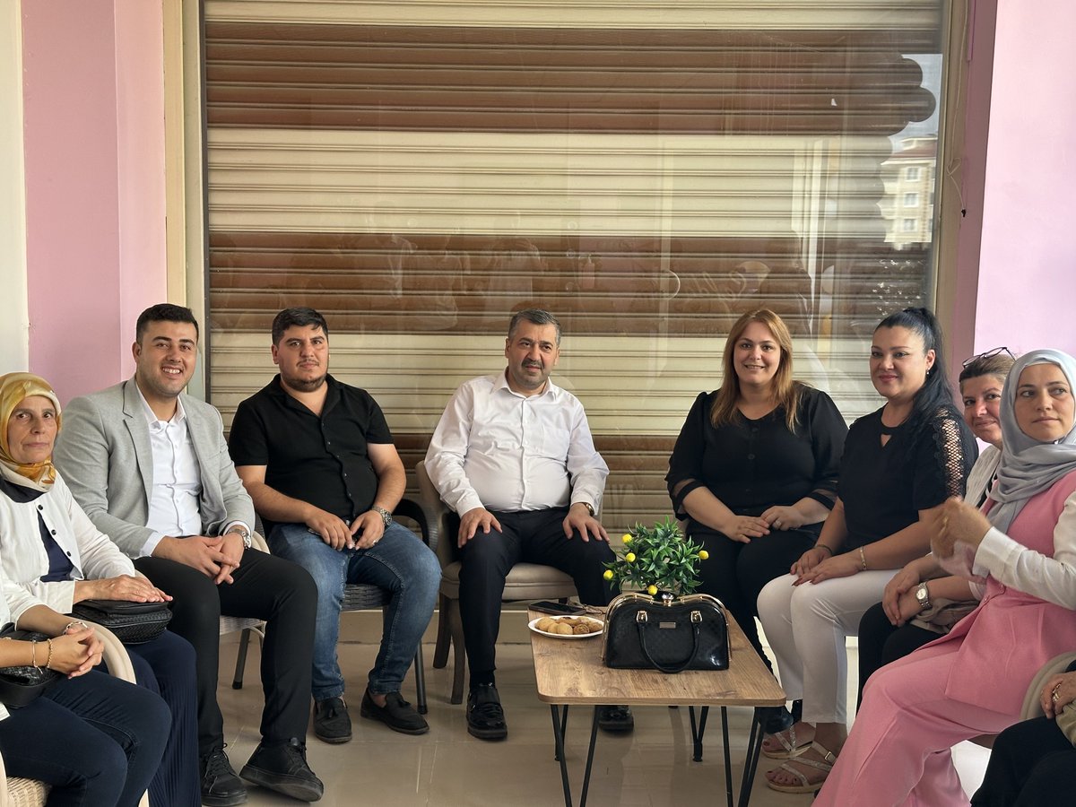 Arb.Av.Yasemin KARACA ERSÖZ (@avyaseminkaraca) on Twitter photo İlçe Başkanımız Sn <a href="/ismailguler027/">İsmail Güler</a> İlçe Gençlik Kolları Başkanımız Sn <a href="/bese_yakup/">Yakup Beşe🇹🇷</a>, ile Gençlik Kolları Yönetim Kurulu Üyesi Mikail ŞAHİN’in kayınvalidesinin yeni iş yerinin açılışını gerçekleştirdik
Yeni iş yerinin; bereketle ve nice başarılara vesile olmasını diliyorum İlçe Başkanımız Sn <a href="/ismailguler027/">İsmail Güler</a> İlçe Gençlik Kolları Başkanımız Sn <a href="/bese_yakup/">Yakup Beşe🇹🇷</a>, ile Gençlik Kolları Yönetim Kurulu Üyesi Mikail ŞAHİN’in kayınvalidesinin yeni iş yerinin açılışını gerçekleştirdik
Yeni iş yerinin; bereketle ve nice başarılara vesile olmasını diliyorum
