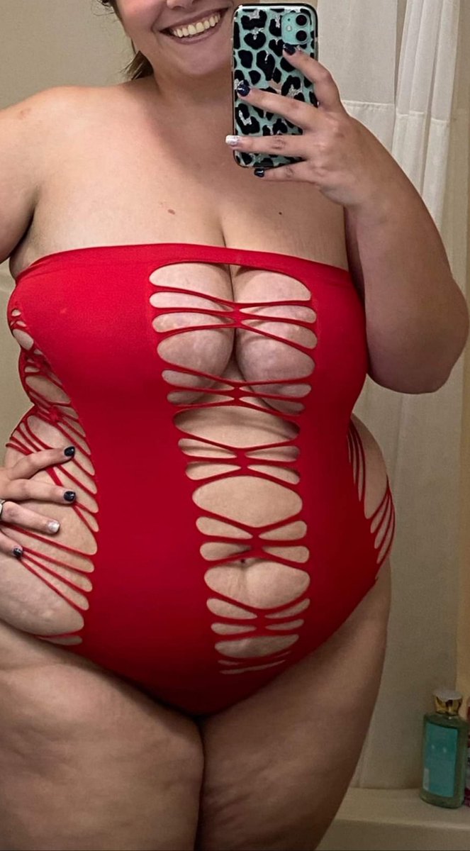 abigailgray256's tweet photo. I'm curious... (and horny) 😈

Would you smash or pass? 👀 https://t.co/CZzCwZBesm