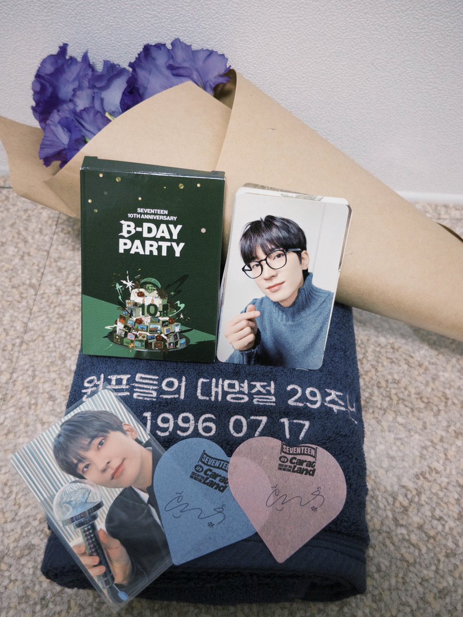 everyone__cat's tweet image. 고마님 낑깡님 원랑님 정말 와주셔서 너무 감사해요 🥹 드디어 만나게 됐네요 😭🩷 한국어 실력이 부족해서 많이 이야기 못 나눴지만 여러분 덕분에 정말 즐거운 시간 보냈어용!💕