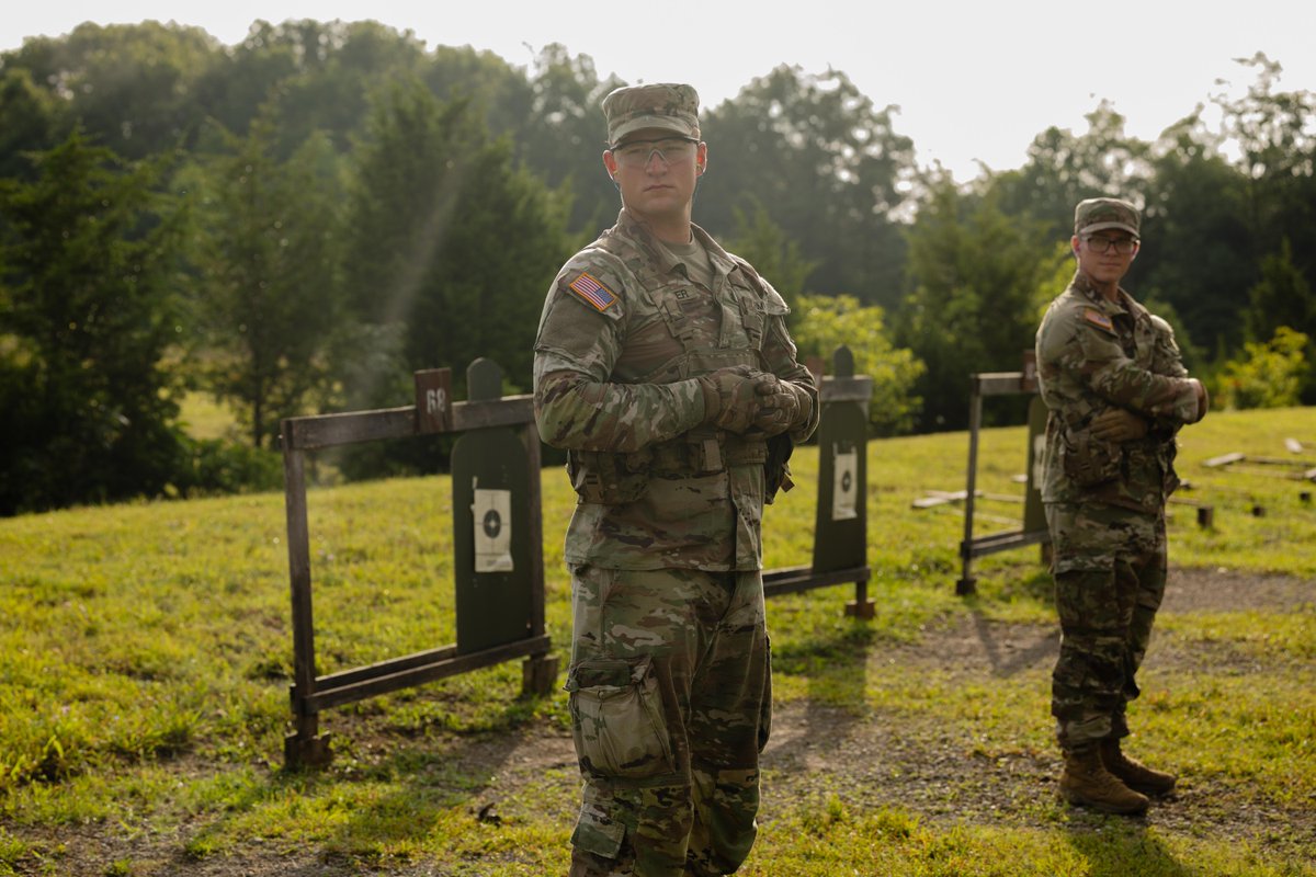ArmyROTC's tweet image. Locked in. Zeroed in. 9th Regiment #AdvancedCamp Cadets complete Group and Zero at #CadetSummerTraining.
Click the link in our bio for more #CST2025 content!馃敆
馃摳: Sidney Lasley, Murray State University, CST Public Affairs Office